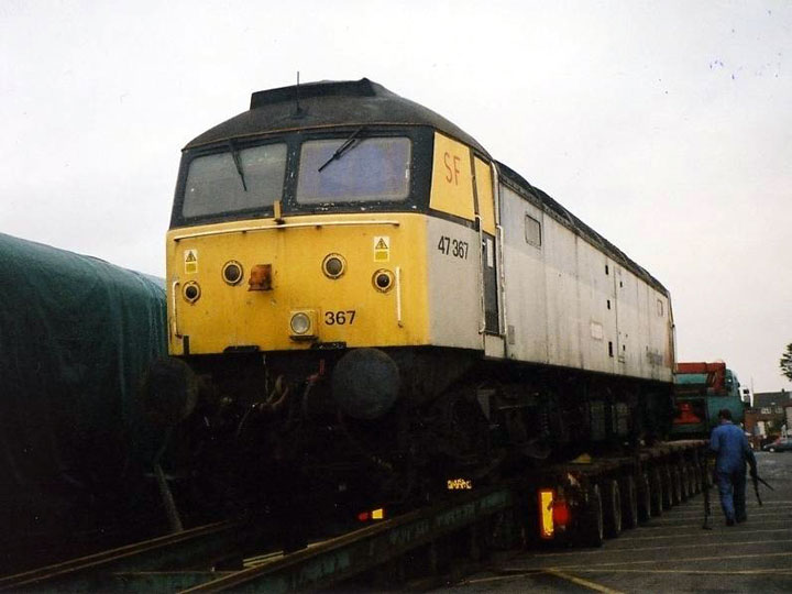 47367 begins the process of being unloaded., Photo by Steve Kibble