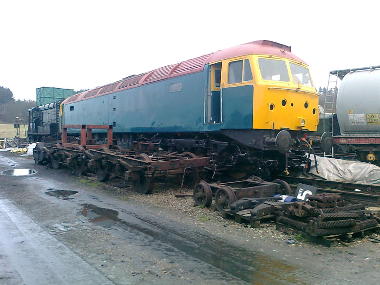 47367 in the yard with the new replacement bogie underneath, Photo by Andre Kent