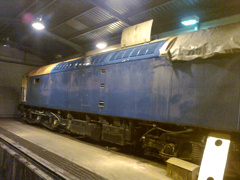 47367 engine roof in first coat of BR Blue, Photo by Andre Kent