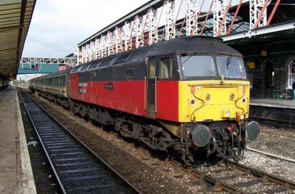 47732 passes through Chester on an ecs working on 22/03/04, Photo by Dave Bramley